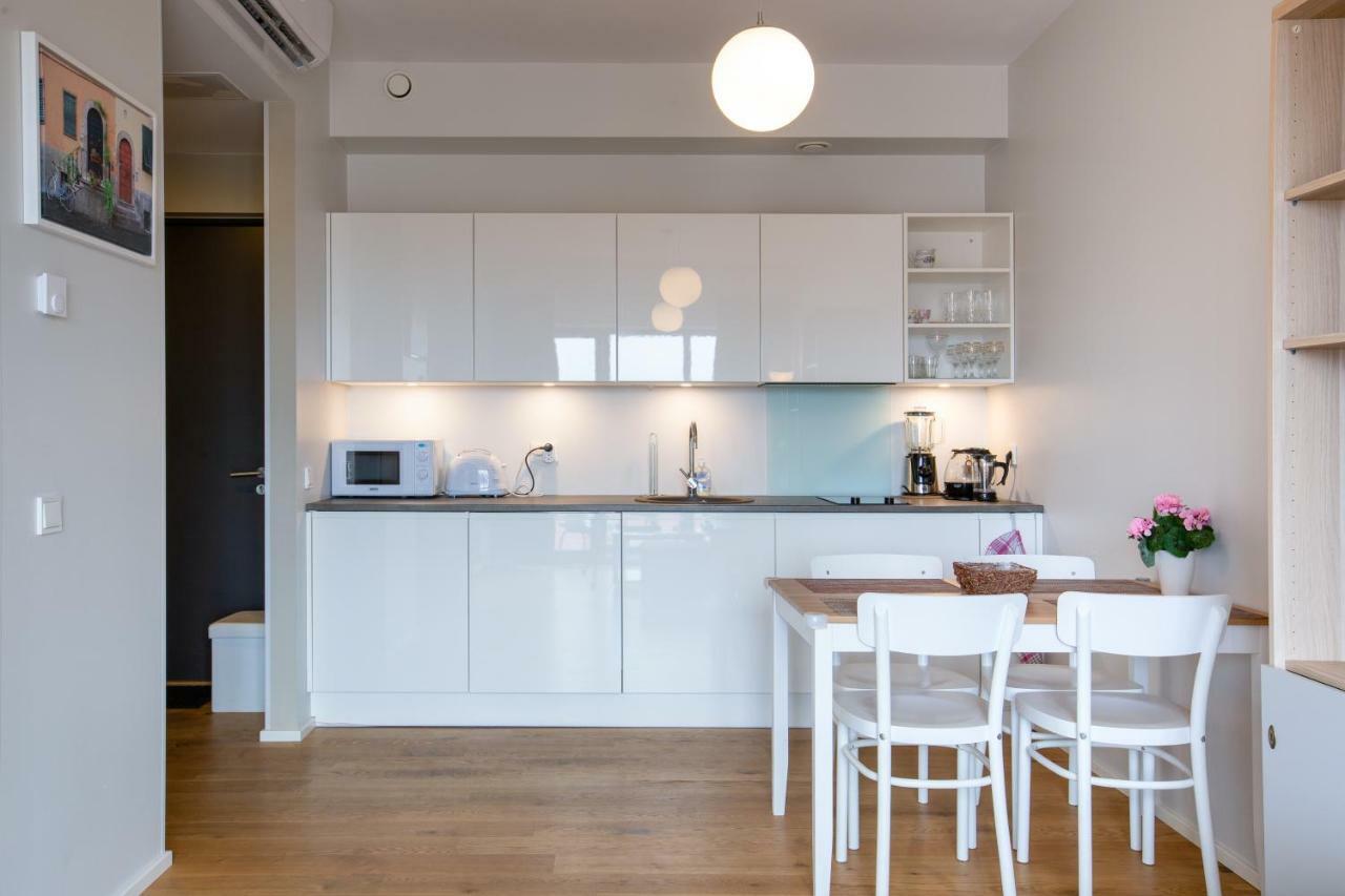 Katarina Apartments Пярну Экстерьер фото